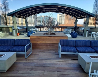 943 Peachtree Street Ne - Photo Thumbnail 3