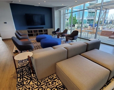 943 Peachtree Street Ne - Photo Thumbnail 7