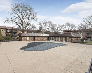 1049 W Ogden Avenue - Photo Thumbnail 22