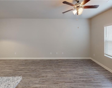 4048 Kingsbrook Boulevard - Photo Thumbnail 30