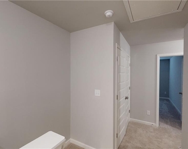 4048 Kingsbrook Boulevard - Photo Thumbnail 14