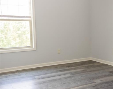 4960 Ducote Trail - Photo Thumbnail 16