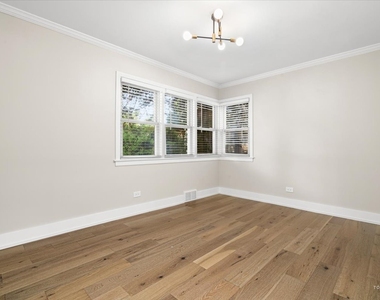 463 Longfellow Avenue - Photo Thumbnail 16