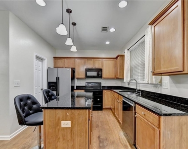 2602 Pierce Brennen Court - Photo Thumbnail 17
