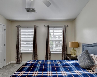 2602 Pierce Brennen Court - Photo Thumbnail 40