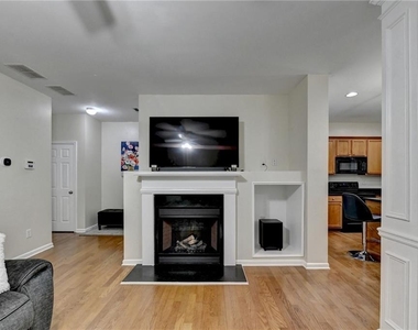 2602 Pierce Brennen Court - Photo Thumbnail 12