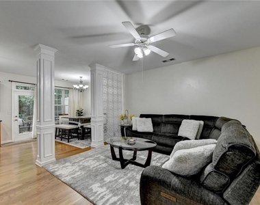 2602 Pierce Brennen Court - Photo Thumbnail 8