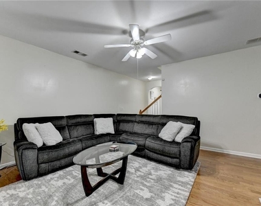 2602 Pierce Brennen Court - Photo Thumbnail 10