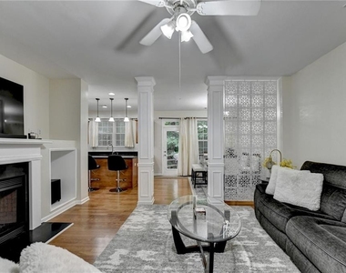 2602 Pierce Brennen Court - Photo Thumbnail 5