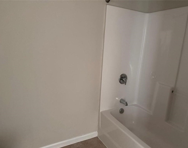 1958 Paxton Ridge Lane - Photo Thumbnail 17
