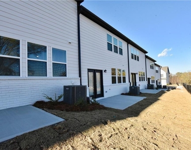 140 Star Court - Photo Thumbnail 14