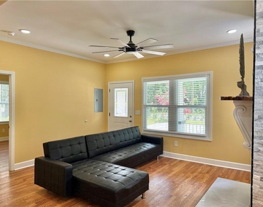 2194 Bolton Road Nw - Photo Thumbnail 10