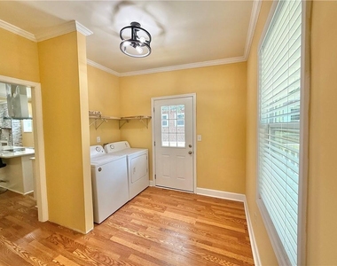 2194 Bolton Road Nw - Photo Thumbnail 25