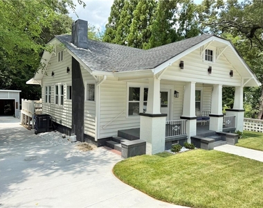 2194 Bolton Road Nw - Photo Thumbnail 4