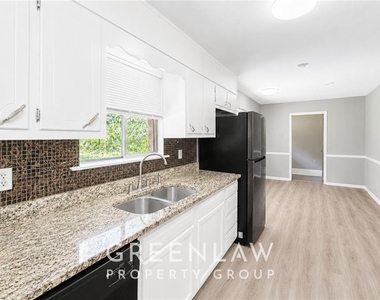 3605 Flat Shoals Road - Photo Thumbnail 14