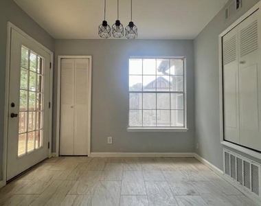 309 Hawkstone Way - Photo Thumbnail 4