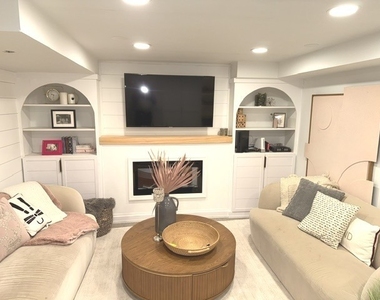 738 N Pine Avenue - Photo Thumbnail 24