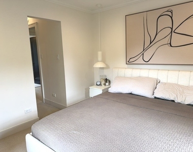 738 N Pine Avenue - Photo Thumbnail 16