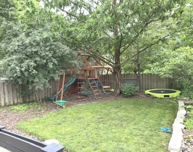 738 N Pine Avenue - Photo Thumbnail 33