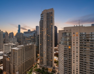 33 W Ontario Street - Photo Thumbnail 13