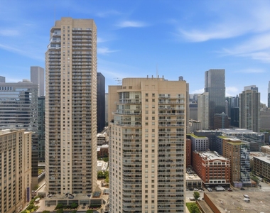 33 W Ontario Street - Photo Thumbnail 12