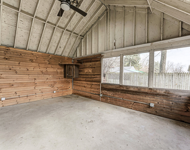 4915 Edward Avenue - Photo Thumbnail 22