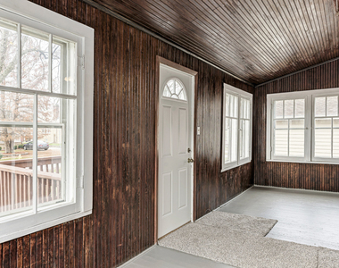 4915 Edward Avenue - Photo Thumbnail 4