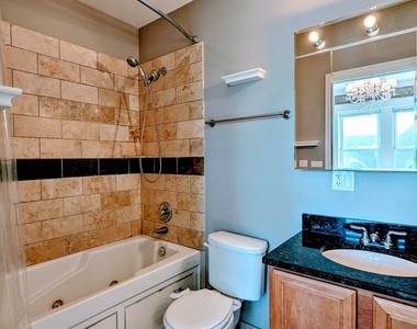 6146 N Ravenswood Avenue - Photo Thumbnail 13