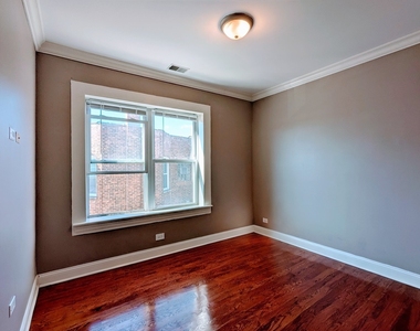 6146 N Ravenswood Avenue - Photo Thumbnail 14