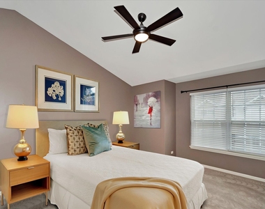 582 Declaration Lane - Photo Thumbnail 8