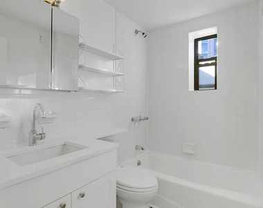121 Madison Avenue - Photo Thumbnail 7
