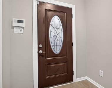 1513 Roy Street - Photo Thumbnail 4