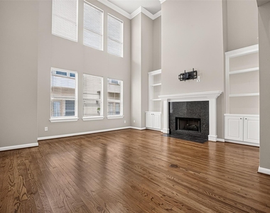 1513 Roy Street - Photo Thumbnail 6