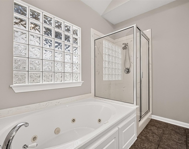 1513 Roy Street - Photo Thumbnail 38