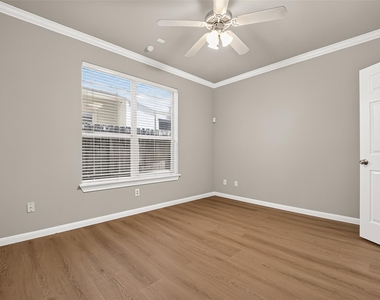 1513 Roy Street - Photo Thumbnail 26