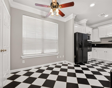 1513 Roy Street - Photo Thumbnail 13