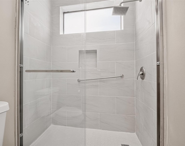 1513 Roy Street - Photo Thumbnail 31
