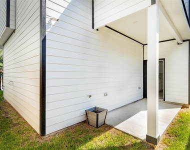 4114 Ward Street - Photo Thumbnail 43