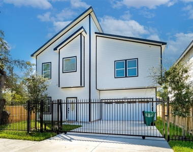 4114 Ward Street - Photo Thumbnail 3