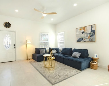 4114 Ward Street - Photo Thumbnail 2