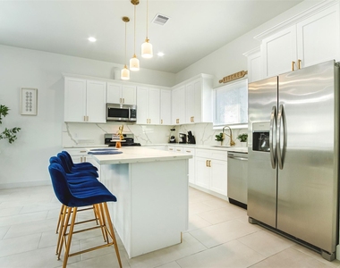 4114 Ward Street - Photo Thumbnail 8