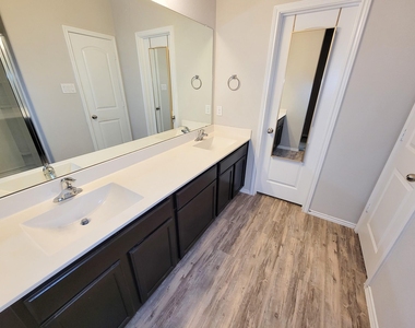 11432 Green Cay Lane - Photo Thumbnail 28