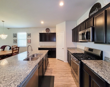 11432 Green Cay Lane - Photo Thumbnail 10