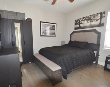 1127 Hammock Street - Photo Thumbnail 9