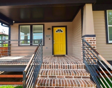 1127 Hammock Street - Photo Thumbnail 1
