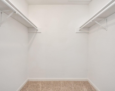 1701 Upland Drive - Photo Thumbnail 14