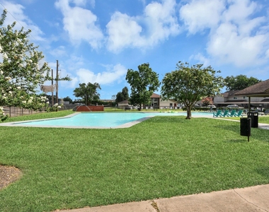 1701 Upland Drive - Photo Thumbnail 19