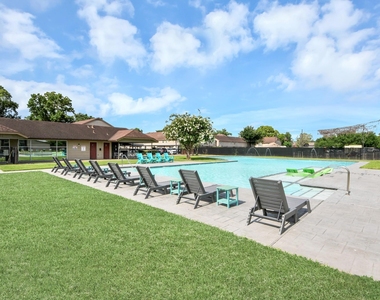1701 Upland Drive - Photo Thumbnail 20