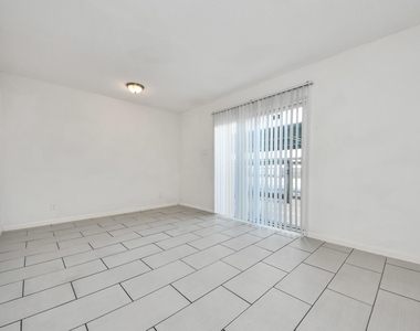 1701 Upland Drive - Photo Thumbnail 3