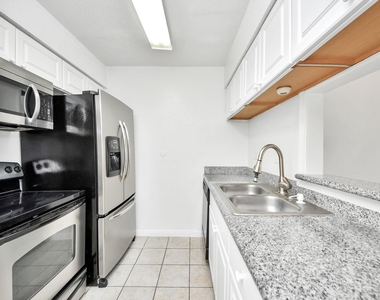 1701 Upland Drive - Photo Thumbnail 2